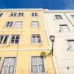 Апартаменты Colourful Alfama