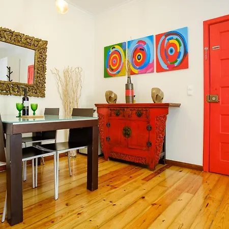 Апартаменты Colourful Alfama